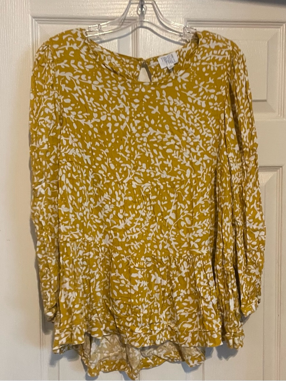 Time and Tru Mustard Yellow and White Floral Peplum Tunic size large